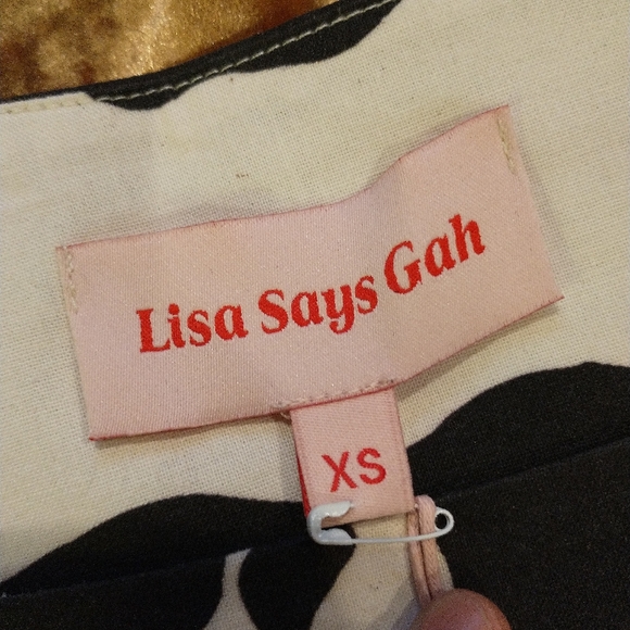 Gah! Maddie Top in cow print 🐄 - Picture 9 of 10